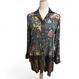 Little Journeys Chicago Medium Floral Boho button up top‎ longline romantic